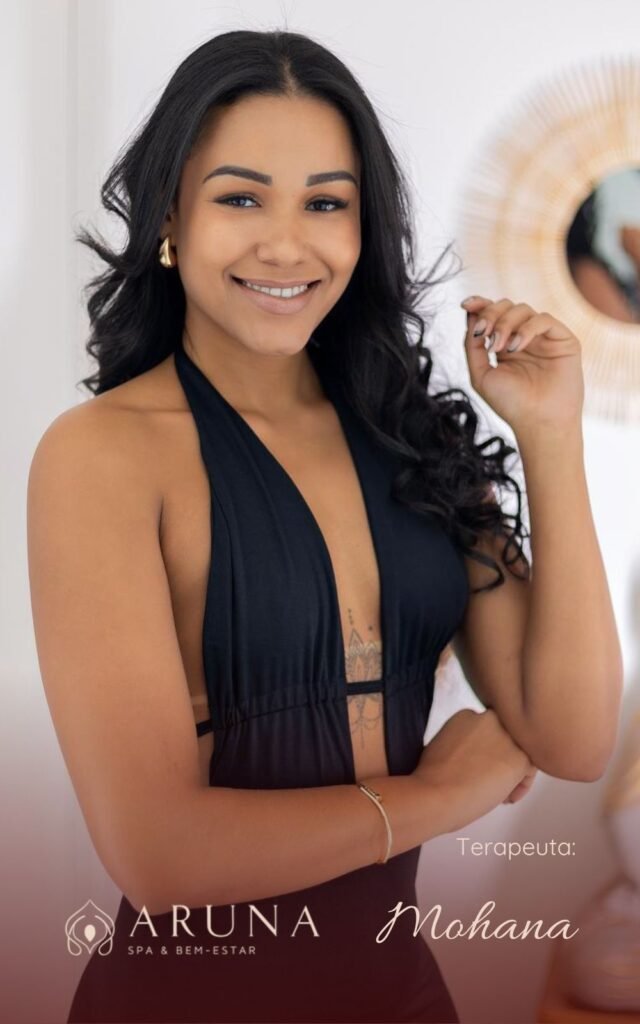 Massoterapeuta e massagista profissional Mohana em Campinas com as melhores massagens.