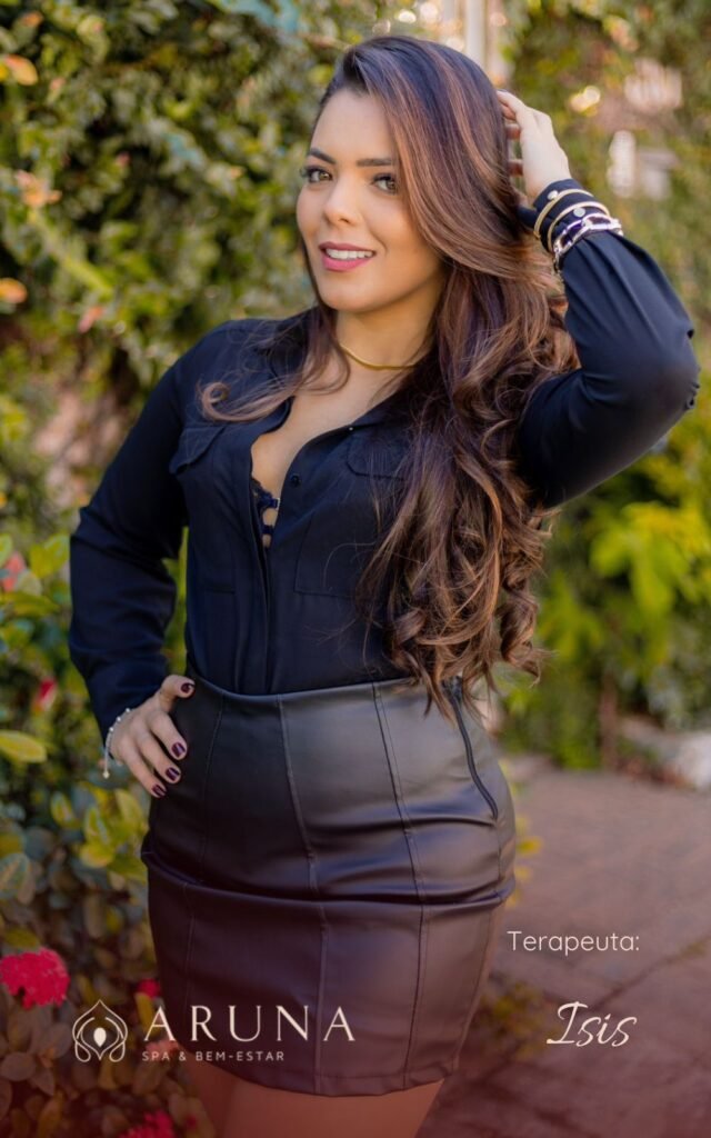 Massoterapeuta e massagista profissional Isis em Campinas com as melhores massagens.