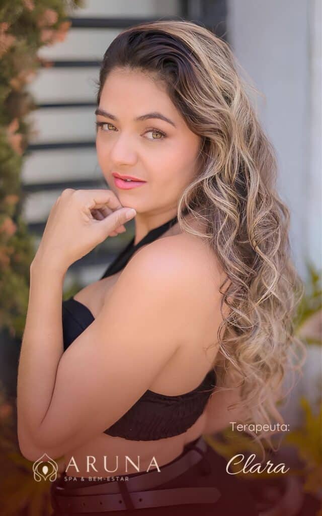 Massoterapeuta e massagista profissional Clara em Campinas com as melhores massagens.